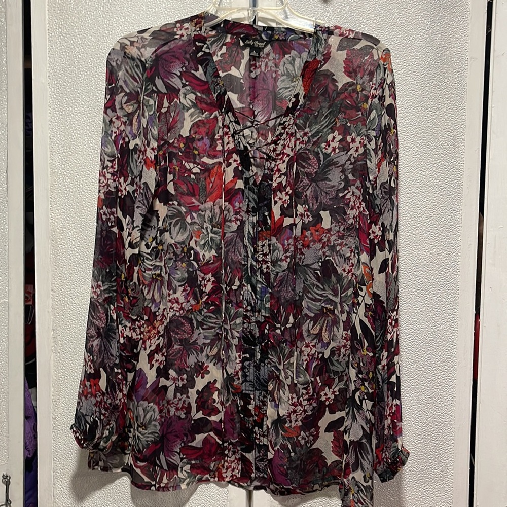 Lucky Brand top